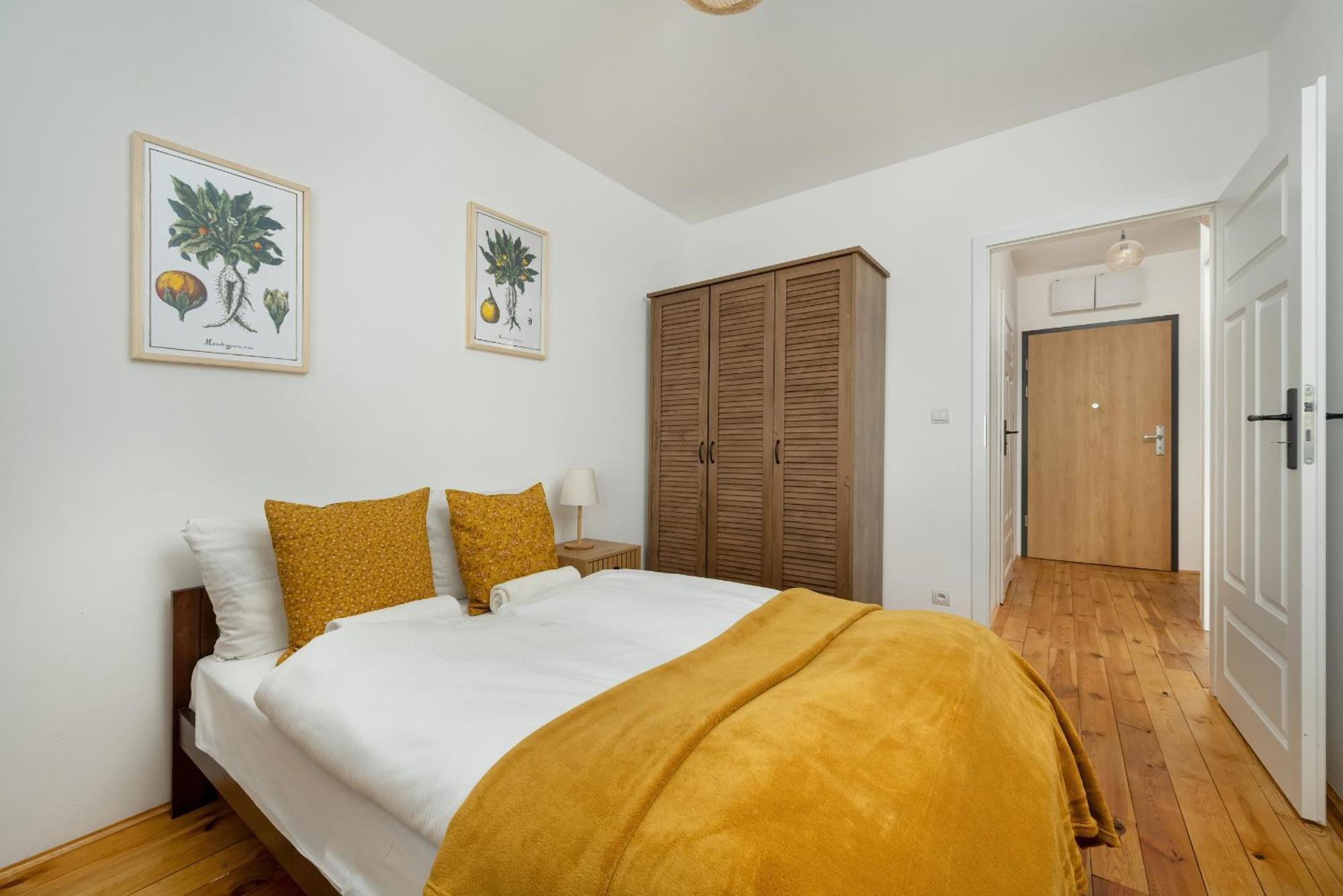 Miedziana Stylish & Cosy With Balcony By Renters Wrocław